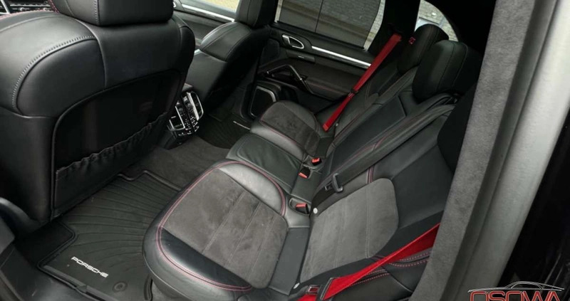 Porsche Cayenne cena 199998 przebieg: 125000, rok produkcji 2016 z Szczecin małe 781